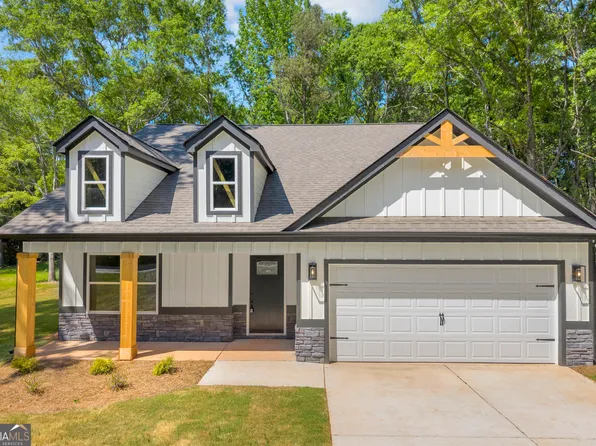 618 Highland Ave, Hartwell, GA 30643