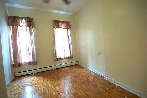 Rented by Link NY Realty | media 15