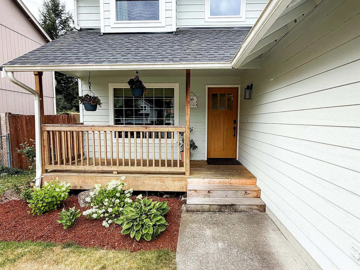 4 bed, 2.5 bath, 1917 sqft, $2,790 — Photo 2