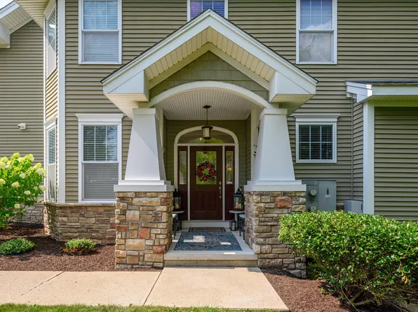 73 Lawrence Avenue #73, Danbury, CT 06810