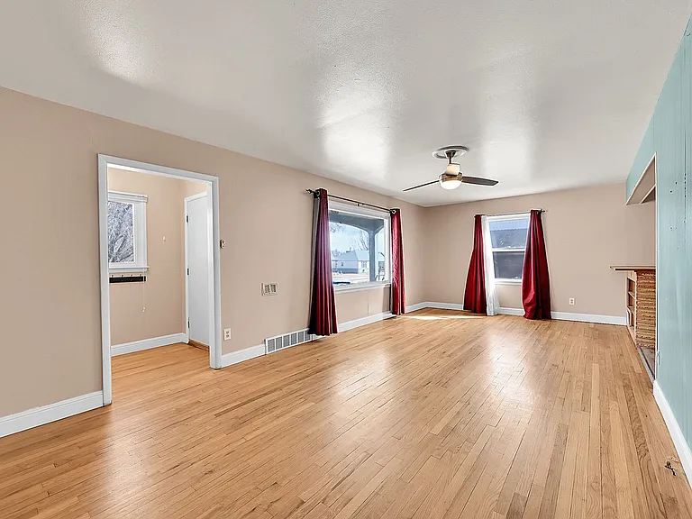 2317 De Soto Rd — Photo 11
