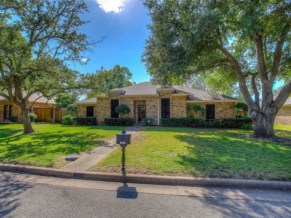 1003 Glenda St, Terrell, TX 75160