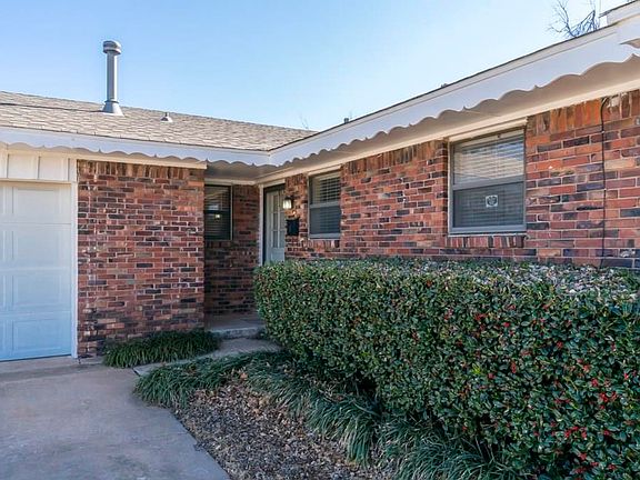 Closer view of entrance.