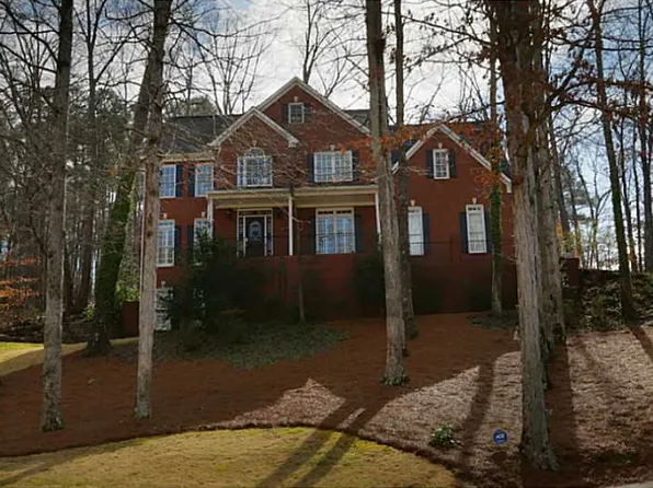105 Penwick Dr, Roswell, GA 30075