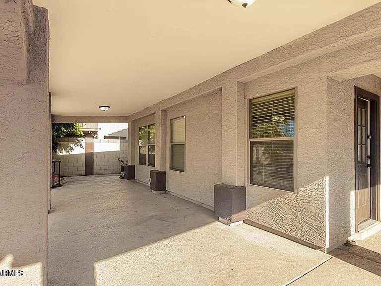 9124 W Elm St — Photo 14