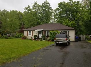 29 Fair Oak Rd, Springfield, MA 01128