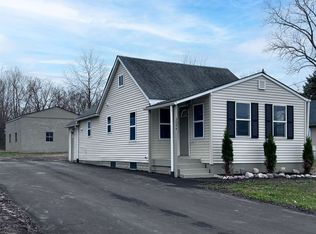 3044 Baker Hts, Flint, MI 48507