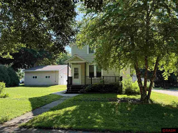 415 3rd Ave NW, Sleepy Eye, MN 56085