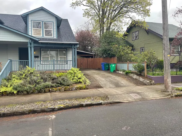 1111 NE Roselawn St, Portland, OR 97211