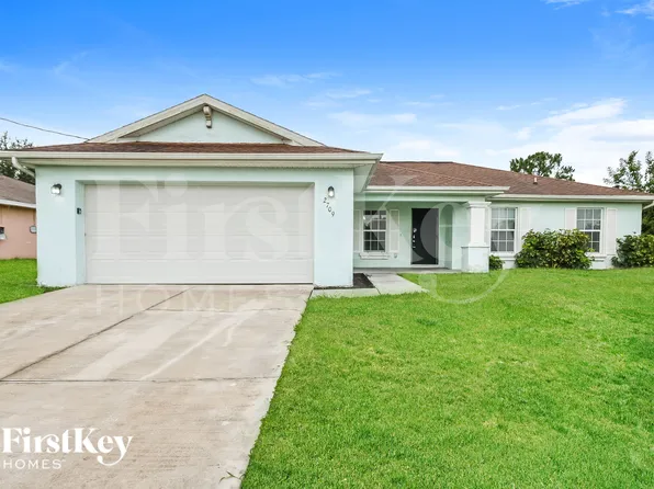 2709 46th St W, Lehigh Acres, FL 33971