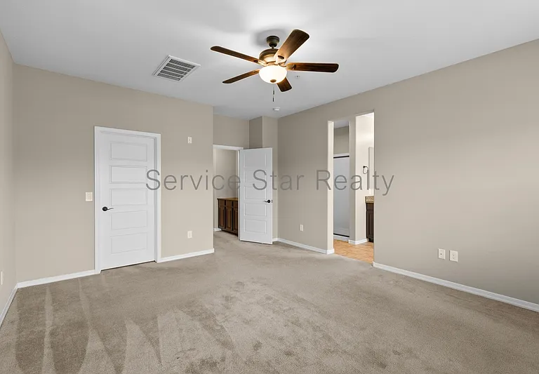 5550 N 16th St #109 — Photo 14
