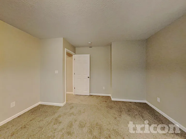 1263 Brookdale Ct — Photo 4