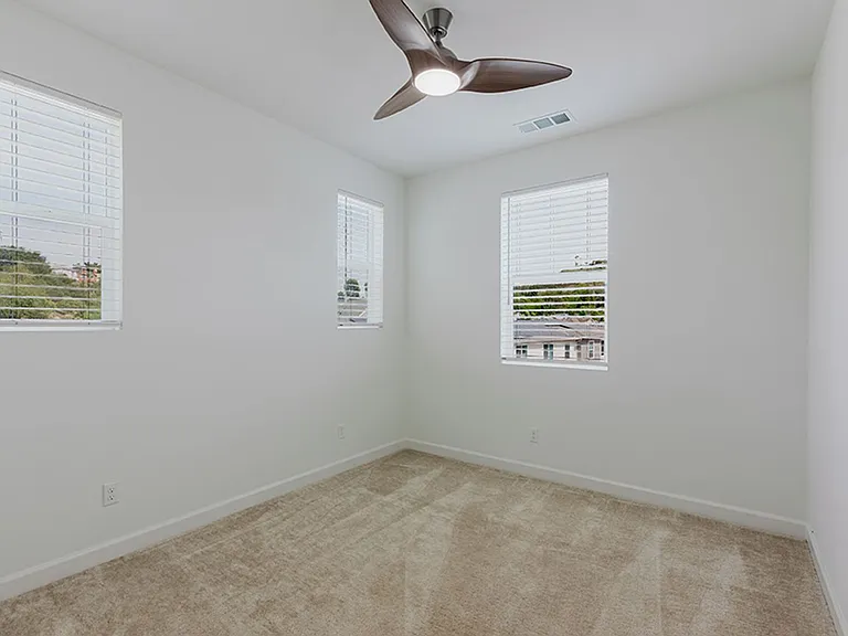 11936 Owen Ln — Photo 29