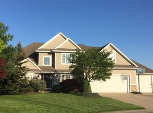 5672 Koster Dr SW, Wyoming, MI 49418