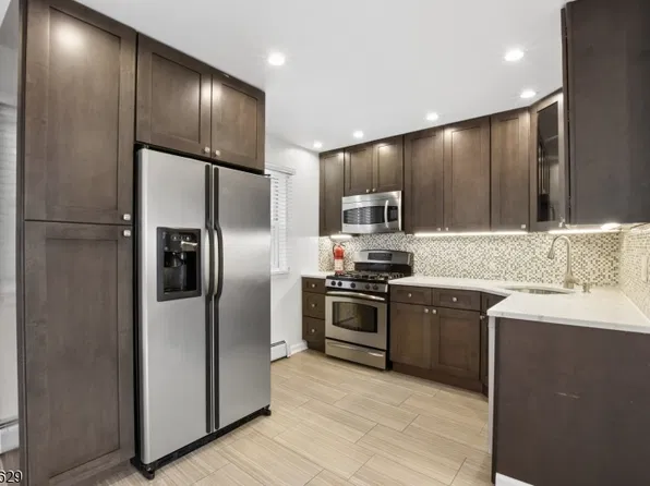 2467 State Route 10, Morris Plains, NJ