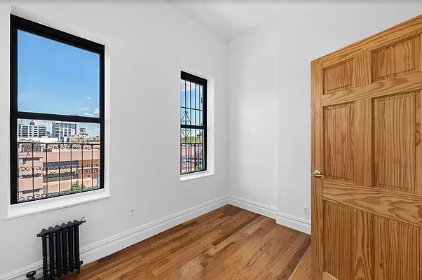 Rented by REAL New York | media 22