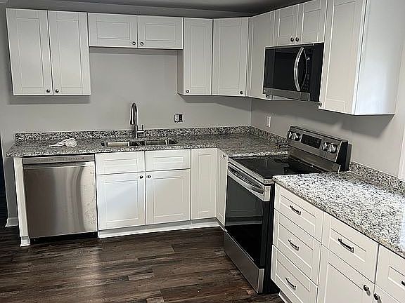 3rd image of 407 S Knox Ave