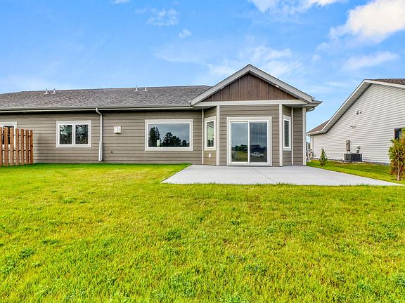 5th image of 830 Lake Forest Cir