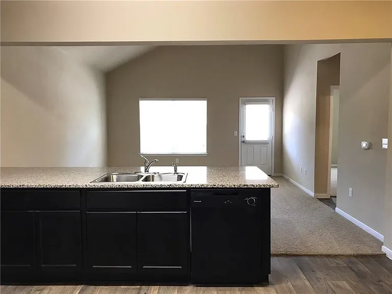 3201 Ortman Dr — Photo 26