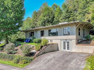 268 Stuart Cir, Lake Junaluska, NC 28745