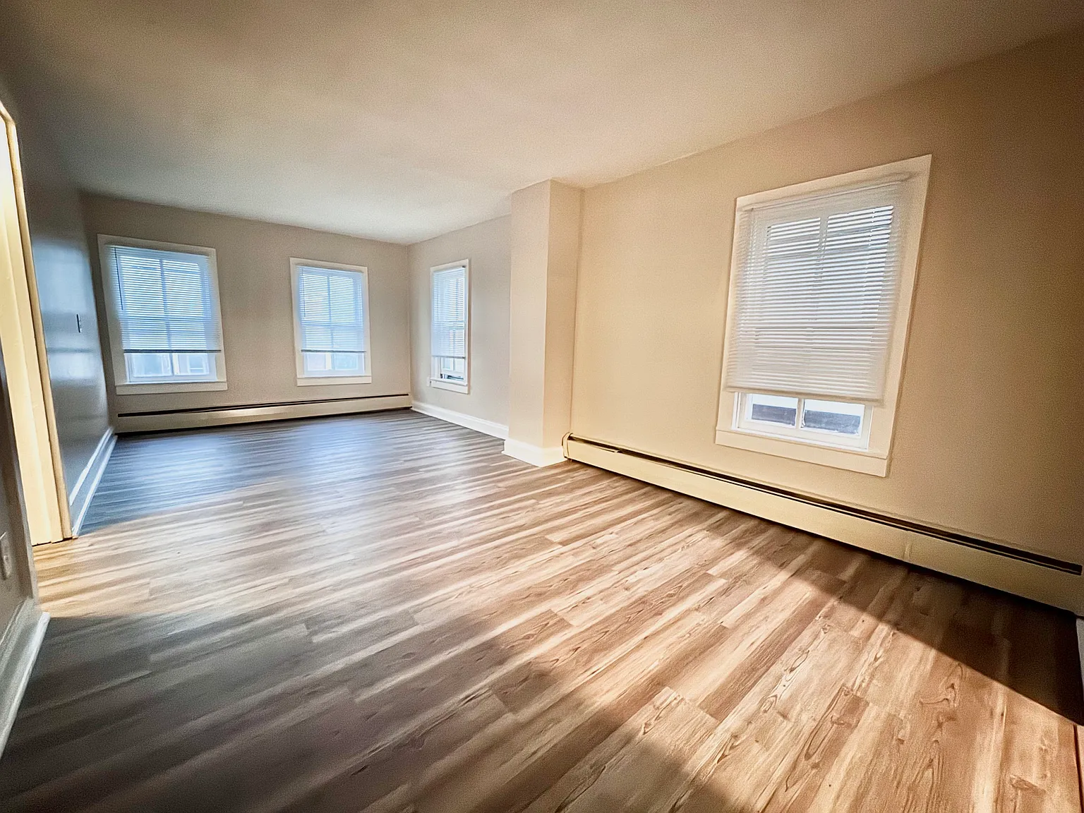 2 bed, 912 sqft, $1,100 — Photo 4