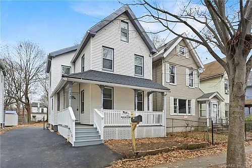 393 Huntington St Photo 1