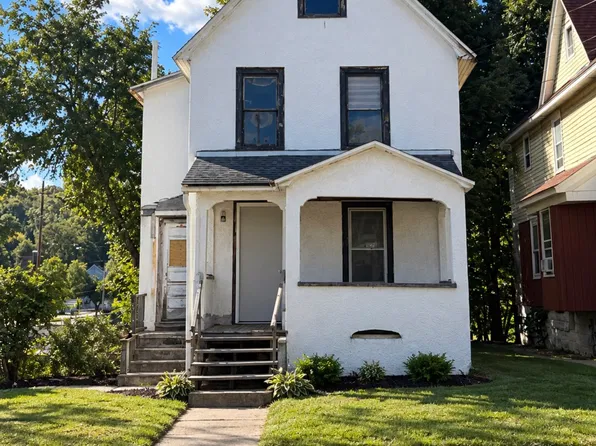 105 Oak Hill Ave, Endicott, NY 13760