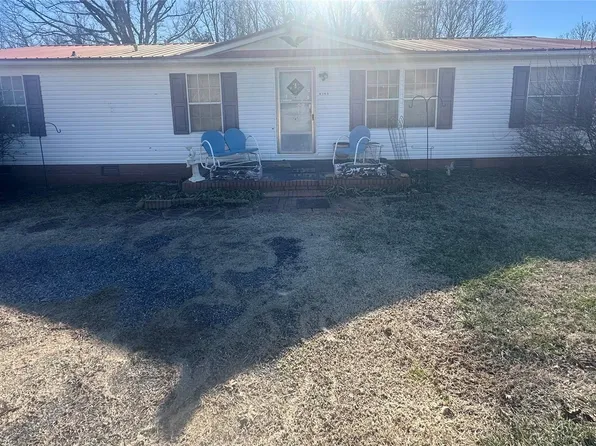 6745 Wright Rd, Kannapolis, NC 28081