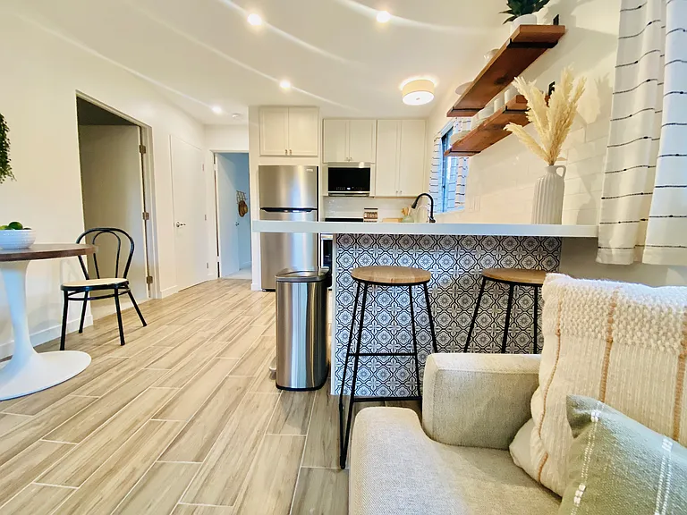 2352 Marca Pl — Photo 4