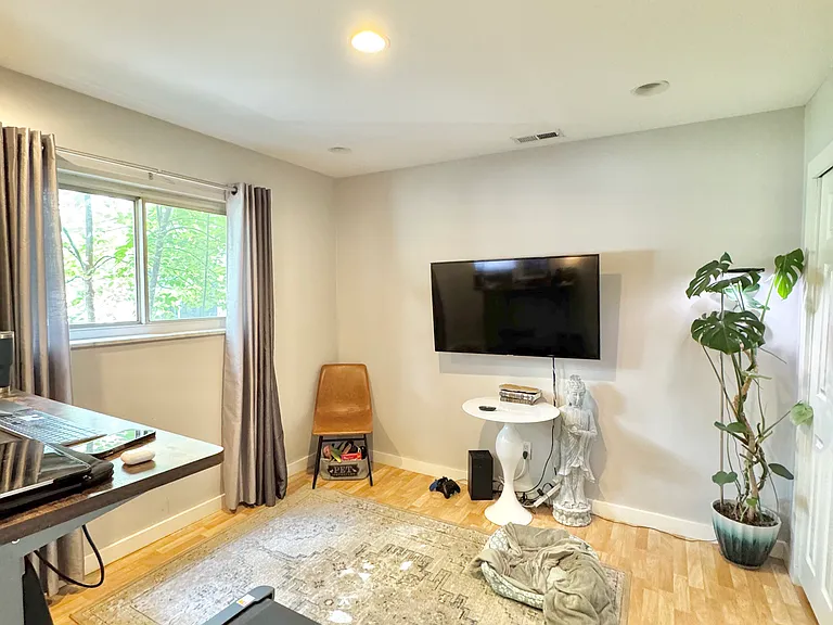 630 Central Ave #101 — Photo 5