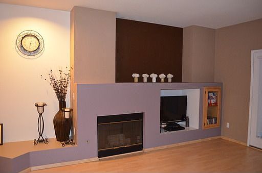4th image of 607 Atherton Pl