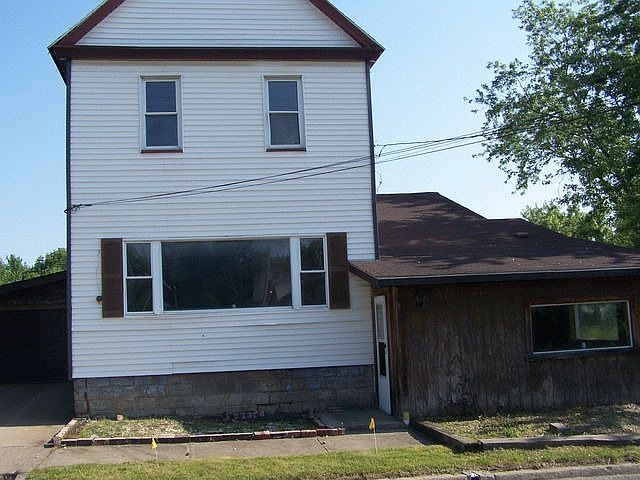 1st image of 2228 Donald Ave