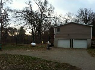 N2092 River Oaks Rd, Reeseville, WI 53579