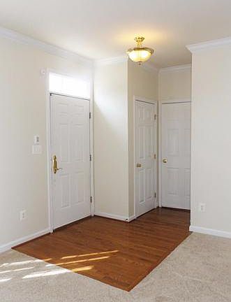 3rd image of 406 Blossom Dr