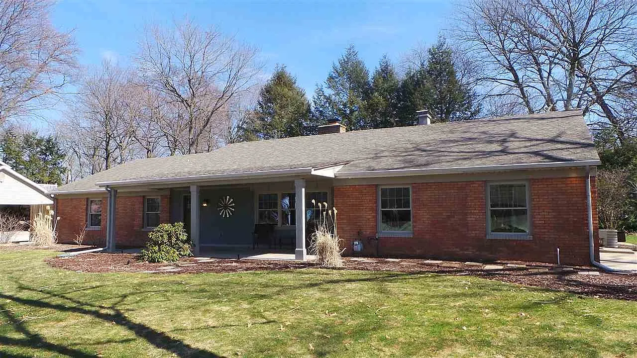 54720 Merrifield Dr photo 1