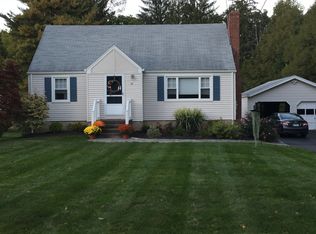 74 Court St, Cromwell, CT 06416