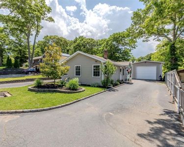 12 Awixa, Selden, NY, 11784