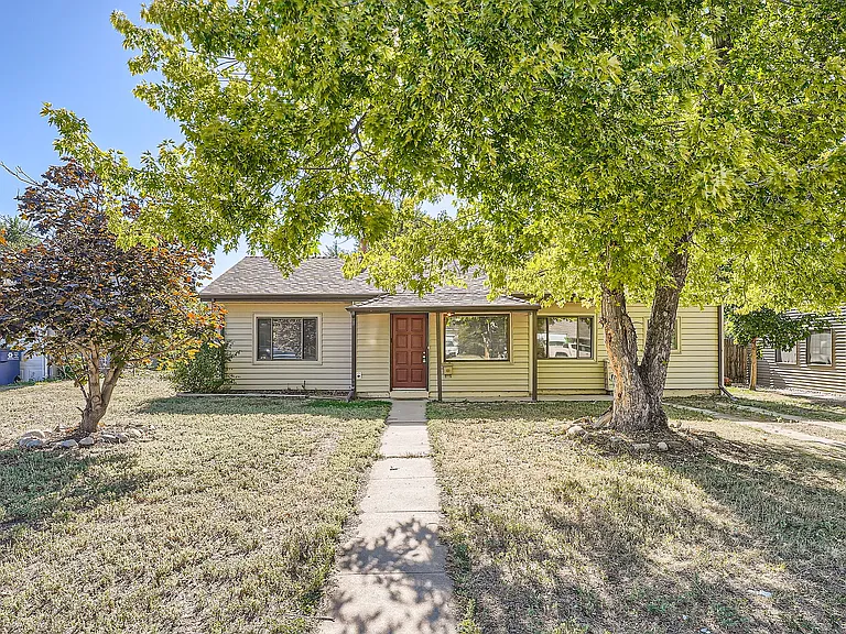 2865 S Fairfax St — Photo 1