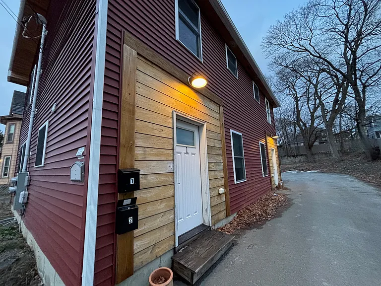 107 Center St #1 — Photo 7