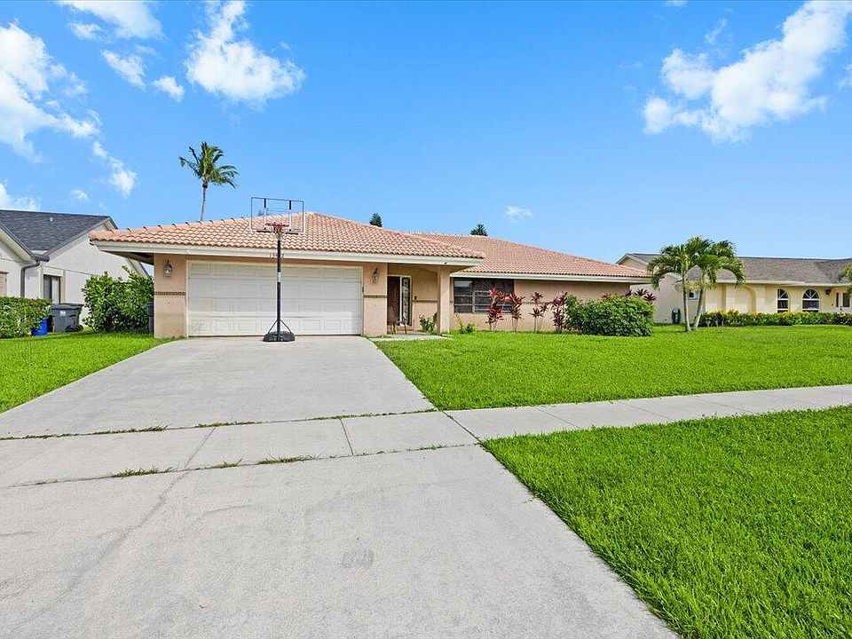 1st image of 13482 Columbine Avenue