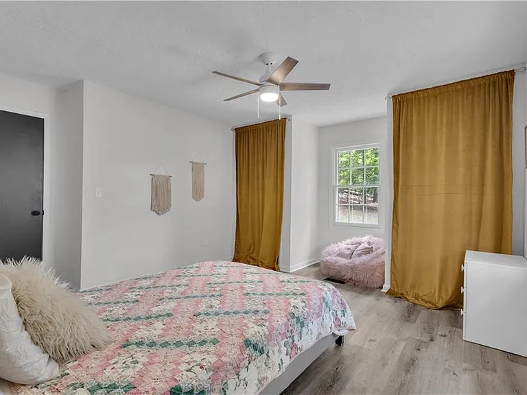 6290 Cascade Palmetto Hwy — Photo 42