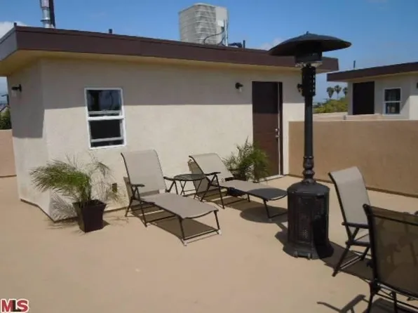 1212 S Cloverdale Ave, Los Angeles, CA 90019