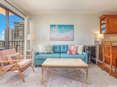 2140 Kuhio Ave APT 1712, Honolulu, HI, 96815