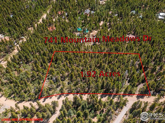 3rd image of 741 Mountain Meadows Dr