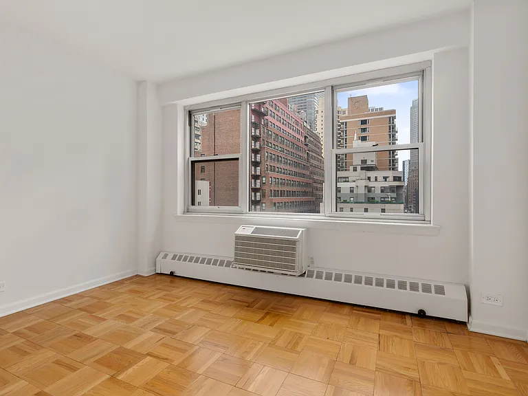 300 E 46th St #19E — Photo 1