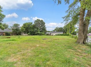 401 E Velma Ave, Springdale, AR 72764