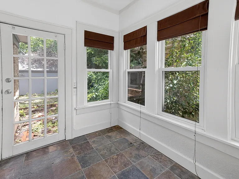 2601 S University Dr — Photo 36