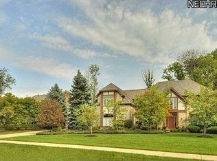 3091 Forest Lake Dr, Westlake, OH 44145