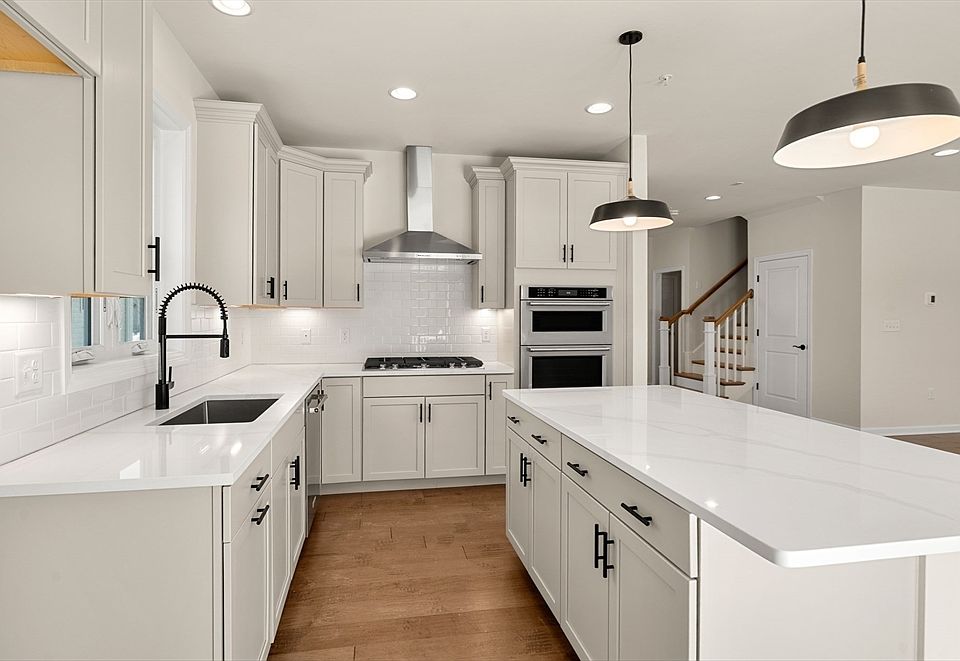 1st image of 6 Mason Way #63