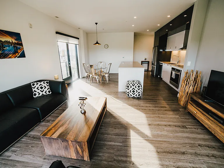 835 Sterling Lyon Pkwy — Photo 13